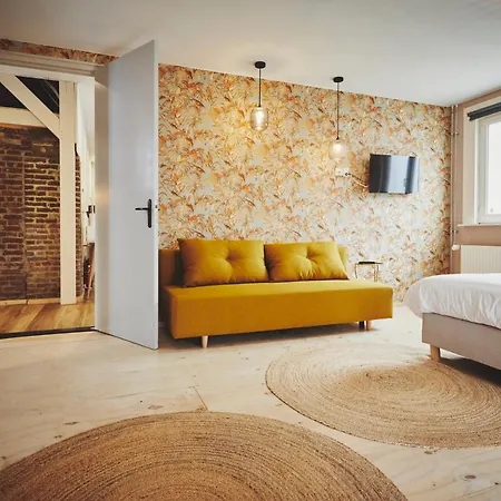 Maas En Heuvel Maastricht Panzió 4*