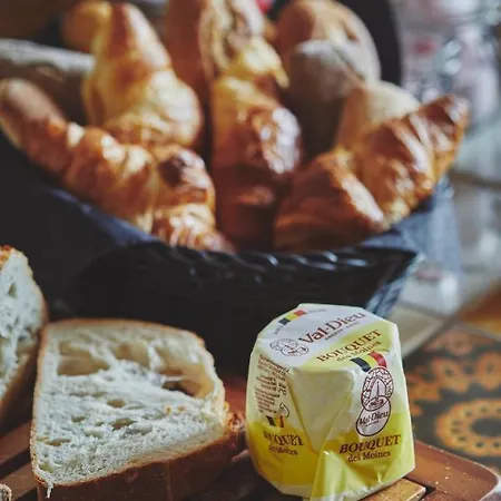 Bed & Breakfast Maas En Heuvel Maastricht 4*