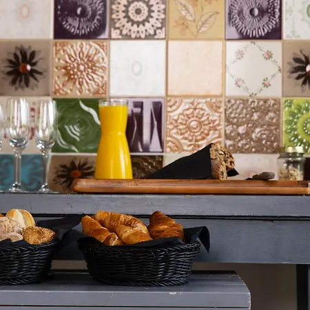 Maas En Heuvel Maastricht Bed and Breakfast 4*