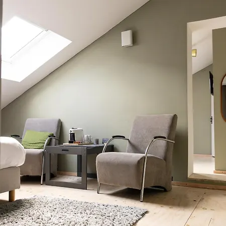 Bed and Breakfast Maas En Heuvel Maastricht 4*