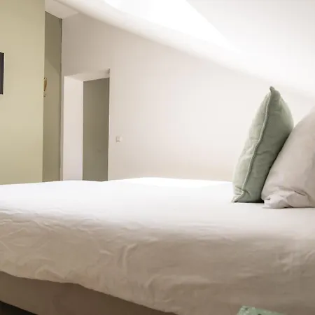 Maas En Heuvel Maastricht Bed and Breakfast 4*