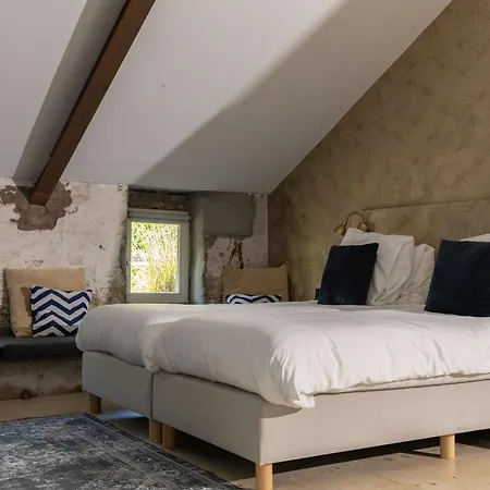 Maas En Heuvel Maastricht Oda ve Kahvaltı 4*