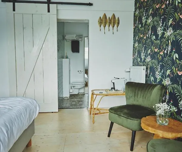 Bed and Breakfast Maas En Heuvel Maastricht 4*