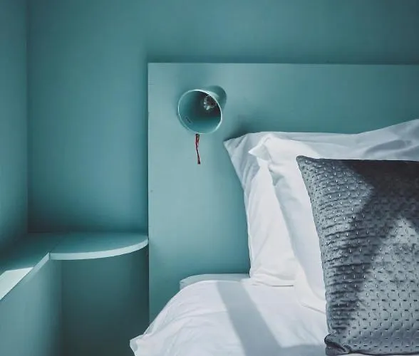 Bed and Breakfast Maas En Heuvel Maastricht 4*