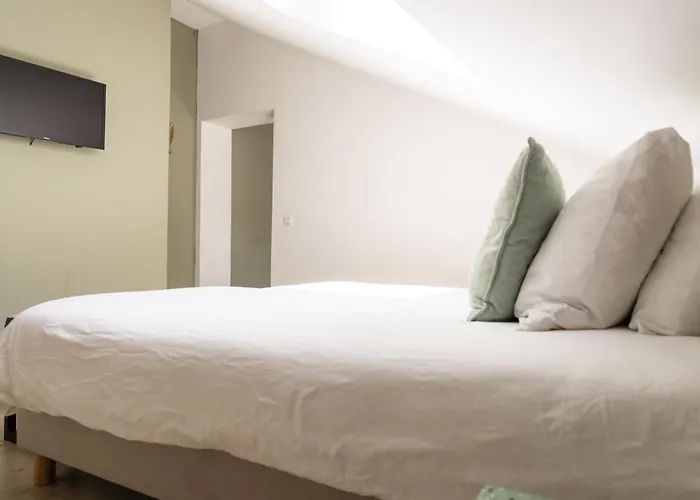 Maas En Heuvel Maastricht Bed and Breakfast 4*