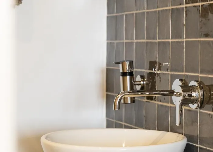 Bed and Breakfast Maas En Heuvel Maastricht 4*